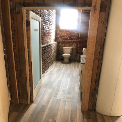 1322 W 13th St, Kansas City, Missouri 64102, 1 Room Rooms,1 BathroomBathrooms,Office,For Rent,W 13th St,1004